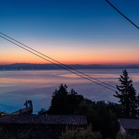 Zoela Corfu - 2 Seperate With Full Privacy Semesterbostad Gastouri (Corfu)
