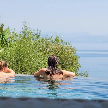 Zoela Corfu - 2 Seperate With Full Privacy Semesterbostad
